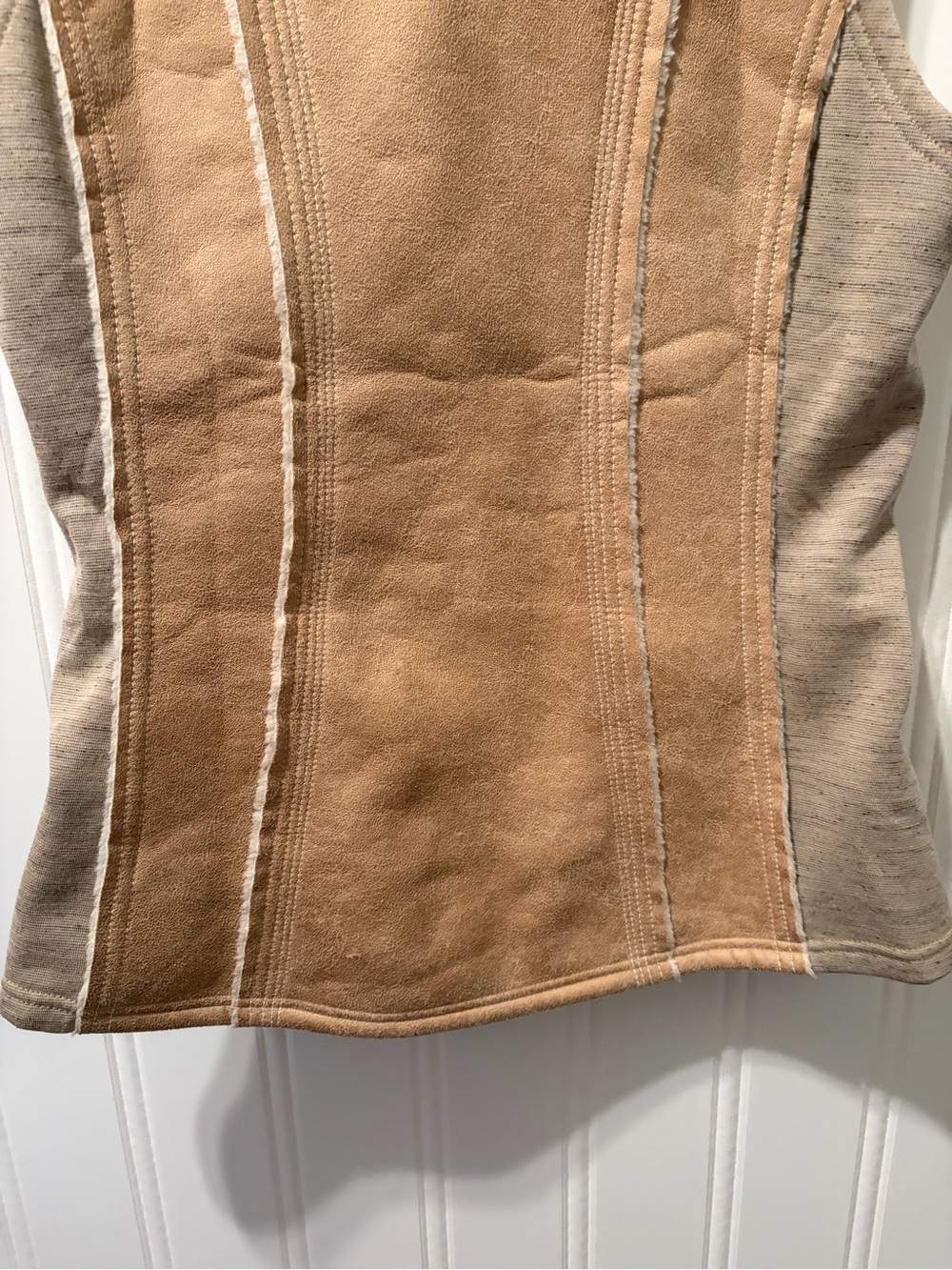 KUHL Dani Sherpa Vest Jacket Tan Almond Faux Leather Wool Fleece Ivory Size M - Picture 10 of 14